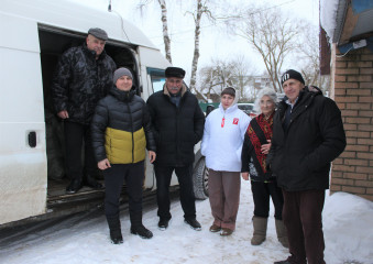 кардымовцы продолжают участвовать в сборе гуманитарной помощи для наших бойцов, участников специальной военной операции - фото - 3