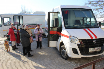 будь здоров! Врачи Кардымовской центральной районной больницы продолжают выездные диспансеризации в сельских населенных пунктах - фото - 2