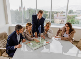 будут ли штрафовать предпринимателей за вывески «Sale» и «Open» - фото - 1