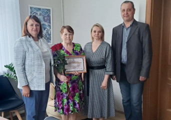 руководитель районной организации Всероссийского общества инвалидов Наталья Березовская отмечает 70-летний юбилей - фото - 2