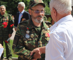 медали «Ветеран боевых действий» вручили в Кардымовском районе - фото - 5
