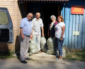 жители Кардымовского района продолжают сбор гуманитарной помощи для участников специальной военной операции - фото - 2
